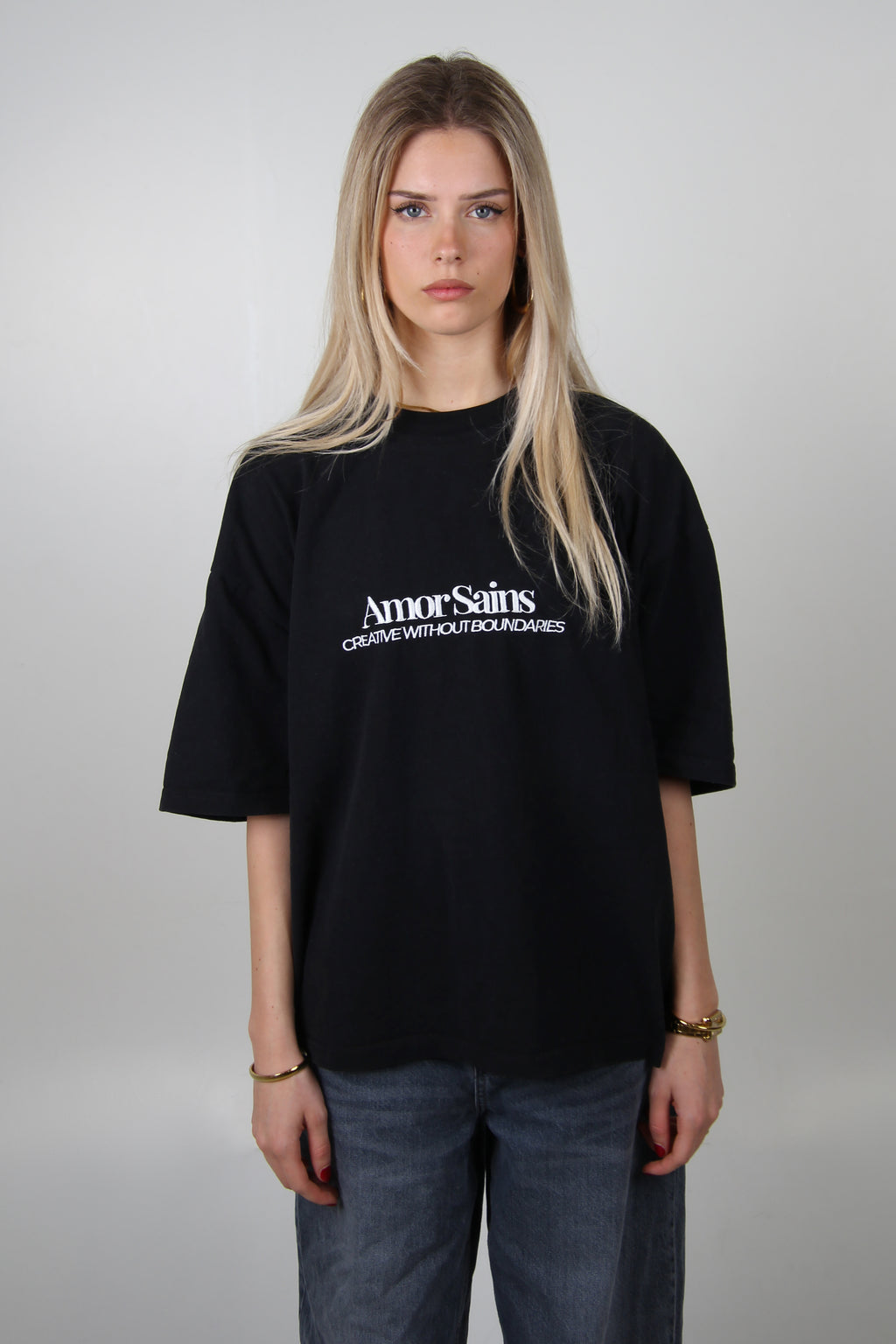 EMBROIDERED T-SHIRT BLACK