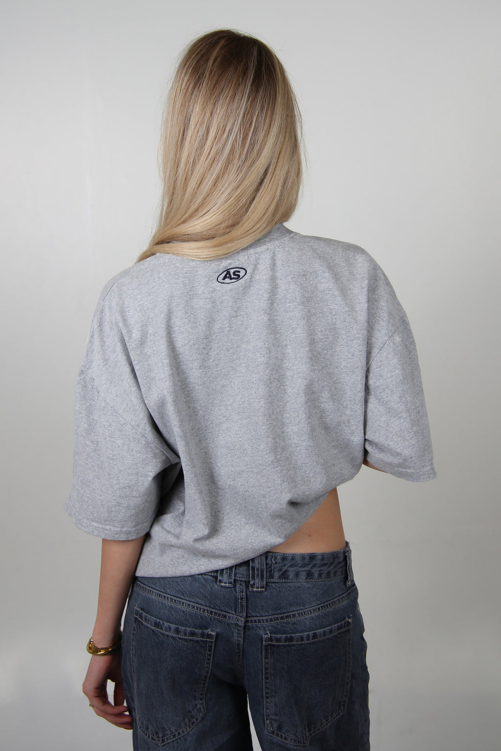 EMBROIDERED T-SHIRT GREY